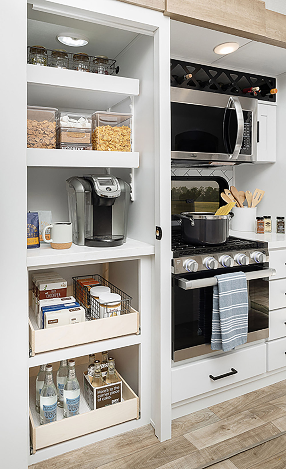 Keystone kitchen storage