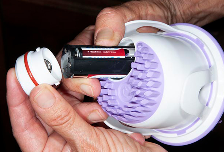 Sonic massaging device