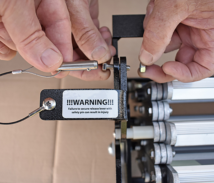 shipping bolt that was removed after unboxing is installed in the top link permanently