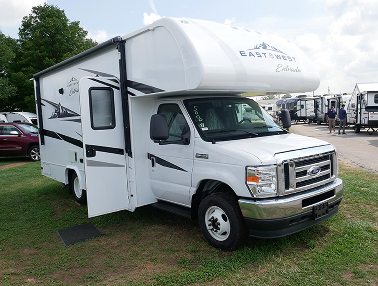 three quarter view of the Entrada Class C