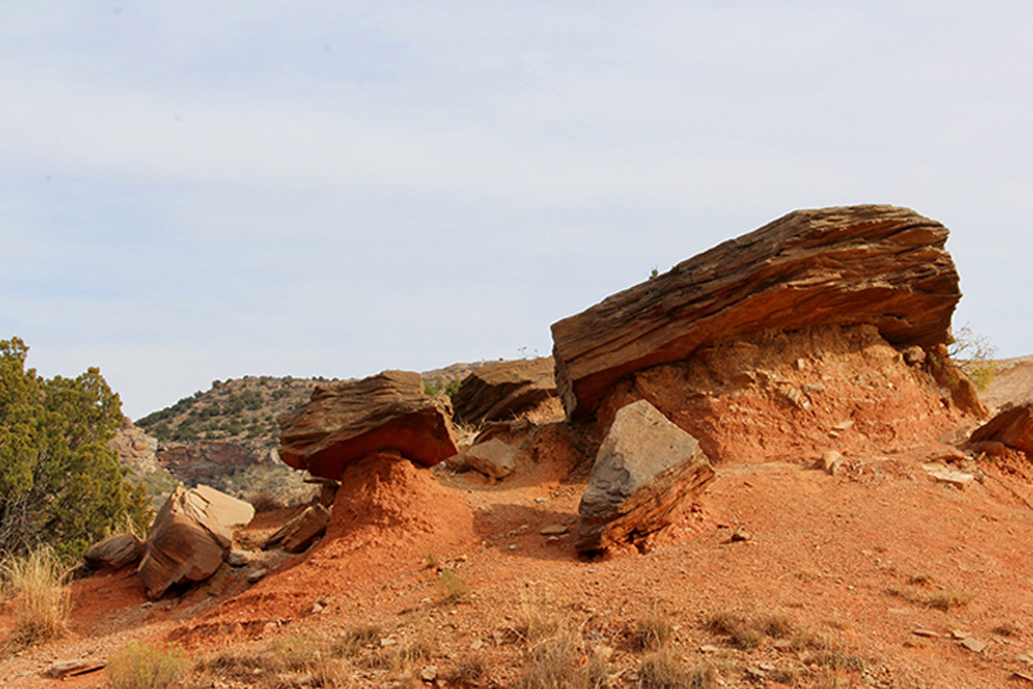 a mushroom-shaped hoodoo on the Lighthouse Trail