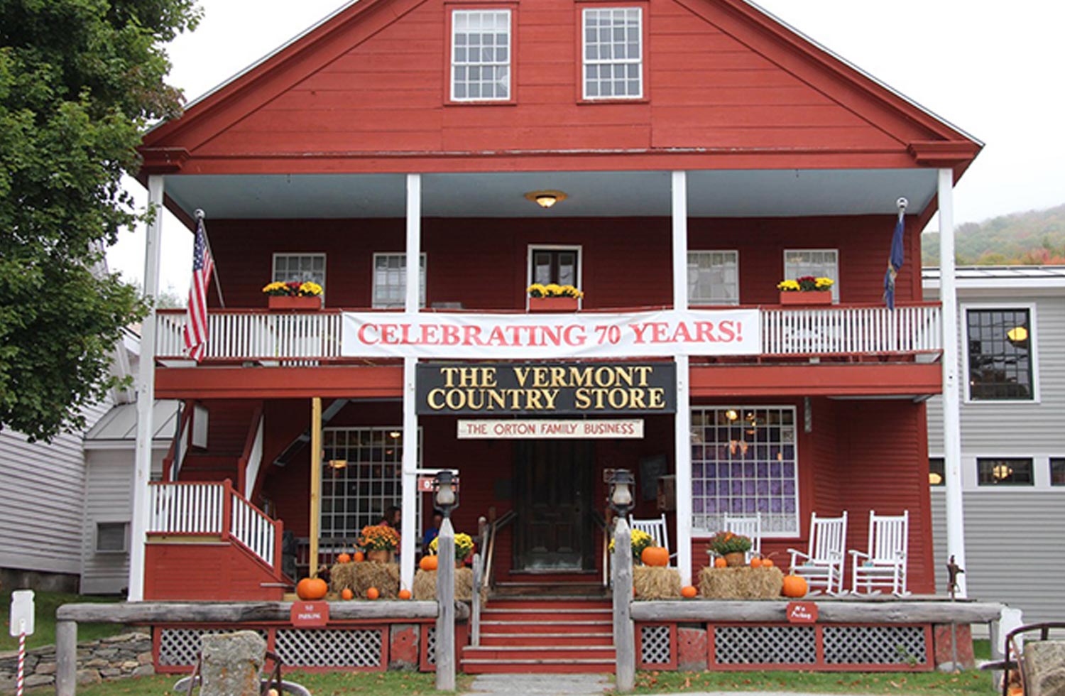 front view of the Vermont Country Store
