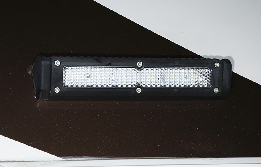 Vyanlight LED Closet/Under Cabinet Light closeup