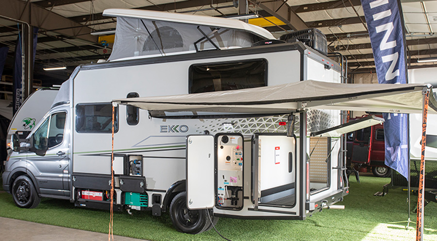 Winnebago EKKO with Pop-Top Roof