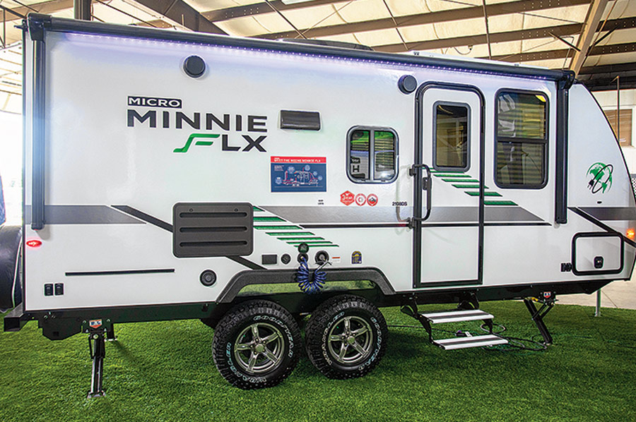 Winnebago Micro Minnie FLX