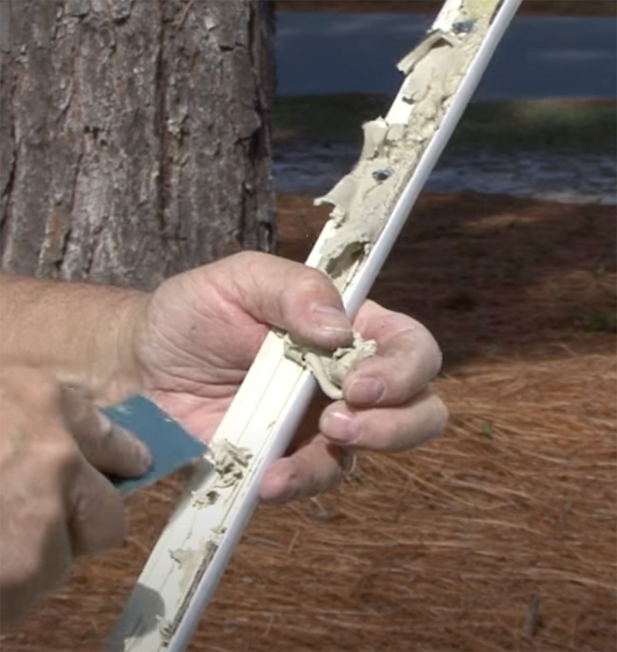 plastic putty knife included in the kit