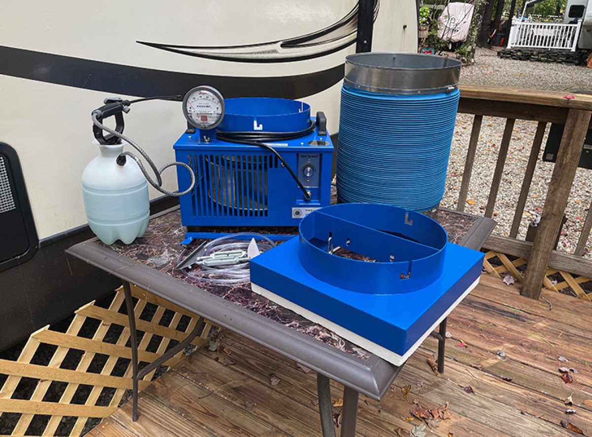 The Sealtech system features a patented fan unit with pressure gauge