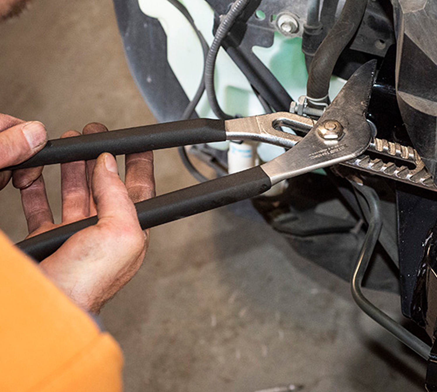 mechanic makes some “adjustment” to get all the baseplate mounting holes to line up