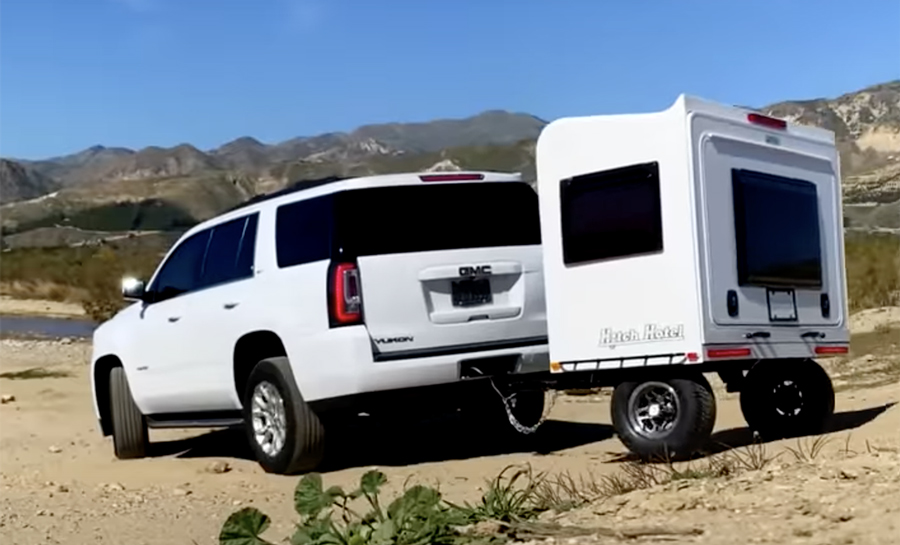 Telescoping ‘Hitch Hotel’ off roading