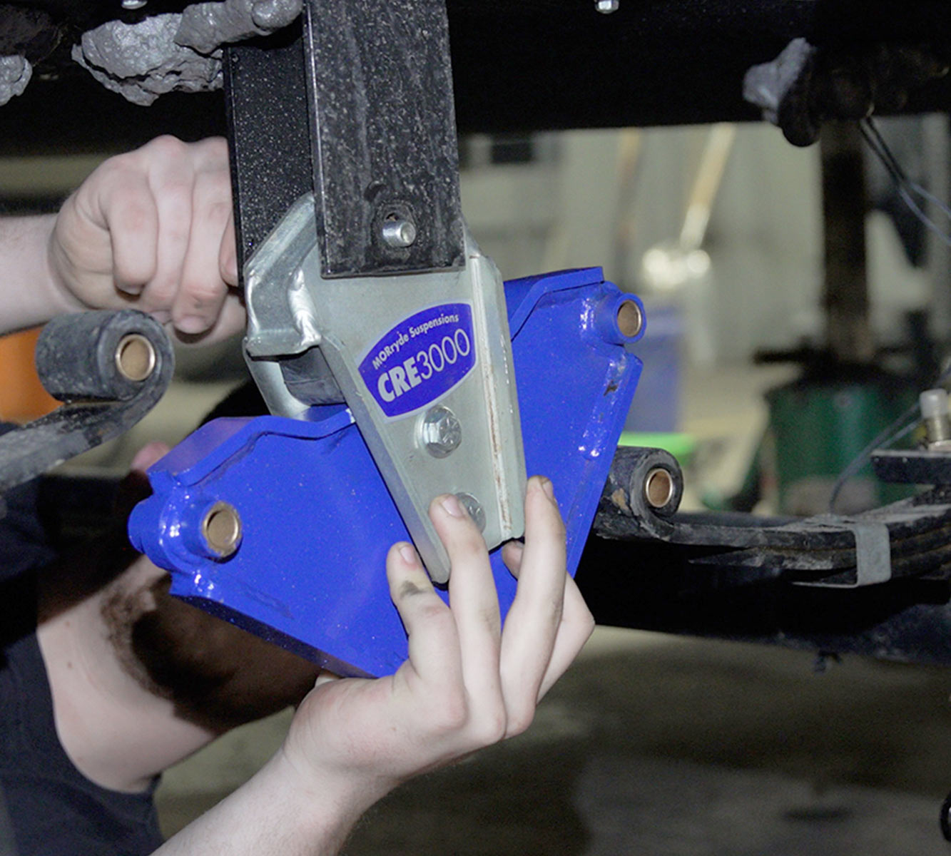 the CRE3000 equalizer is mounted on the frame hanger and is cinched hand-tight