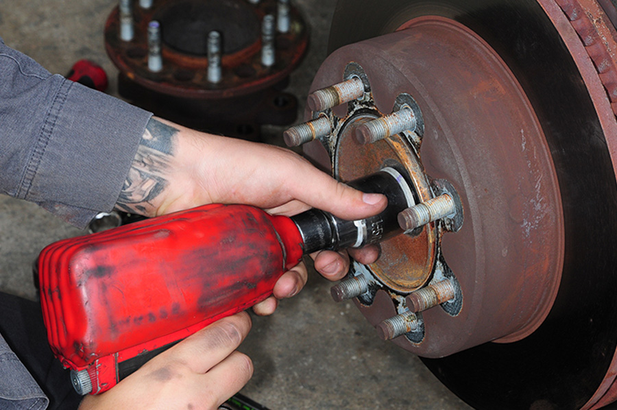 Impact wrench
