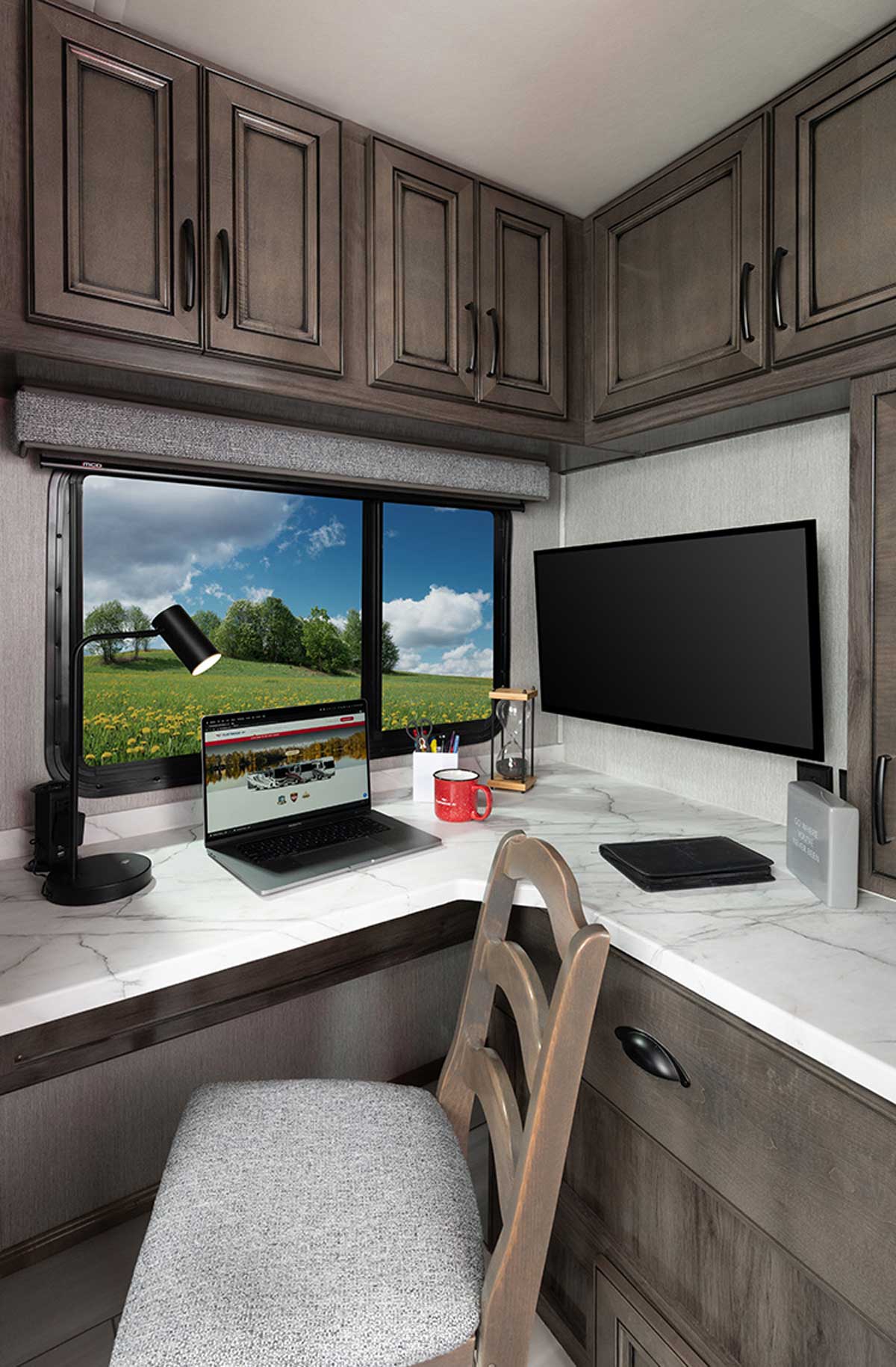 interior kitchen of frontier gtx 37rt