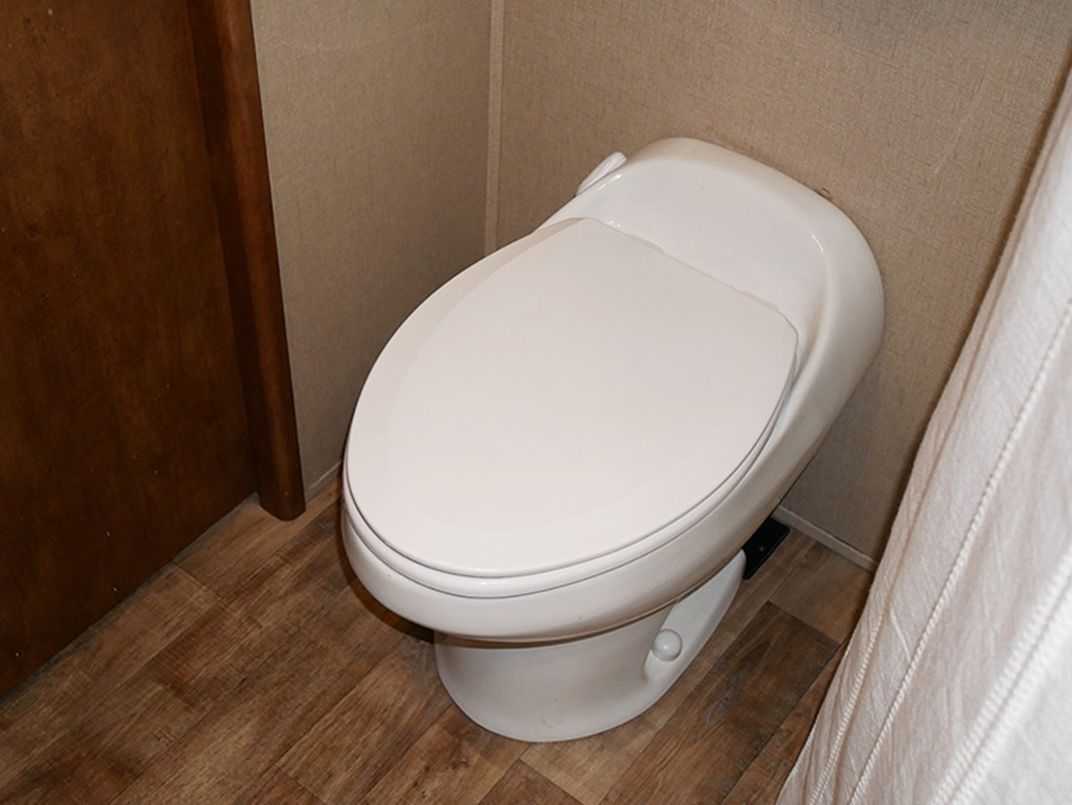 Thetford Aria Deluxe II