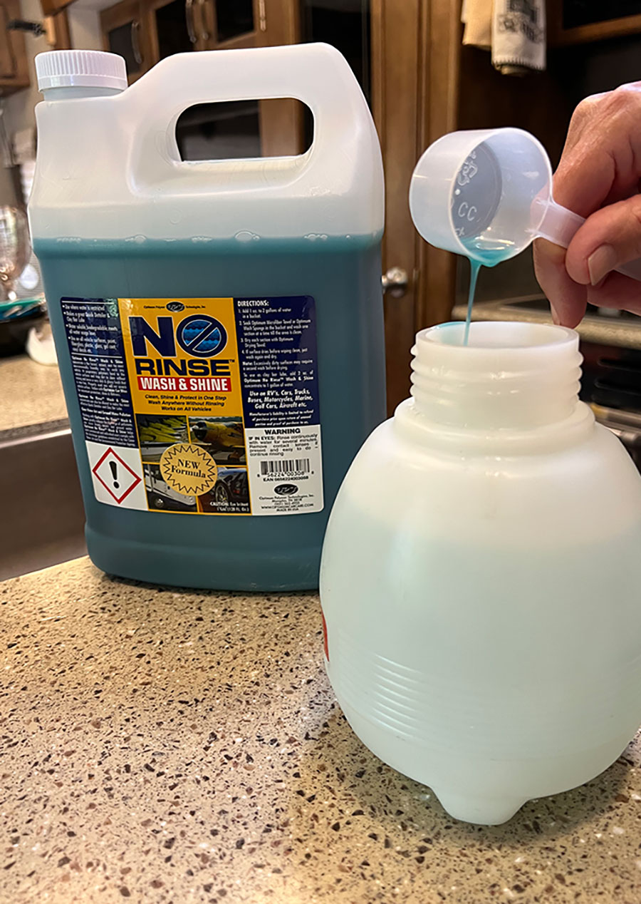 The Solo cannister was filled with one liter of water before adding about 1/2-ounce of No Rinse concentrate. Just do the math to determine how much concentrate to add, depending on the spray bottle size. No Rinse is powerful stuff, so you’ll only be adding a small amount of concentrate.
