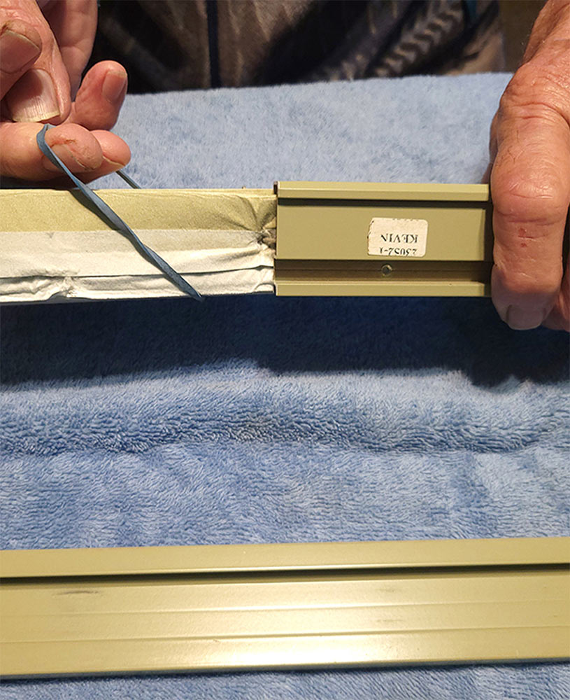 Removing headrail