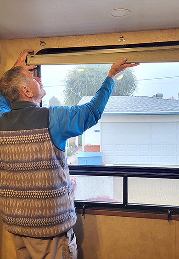 Removing blinds