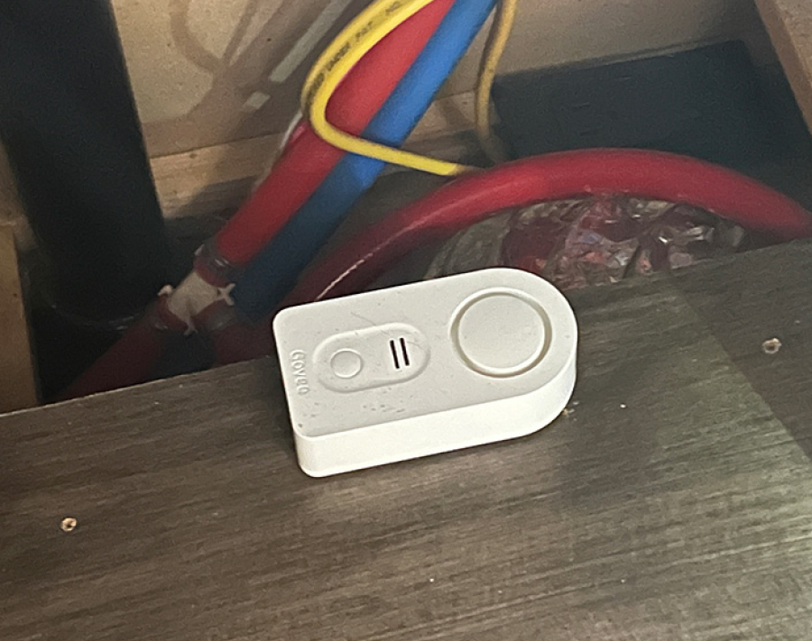 the Govee sensor under the kitchen sink